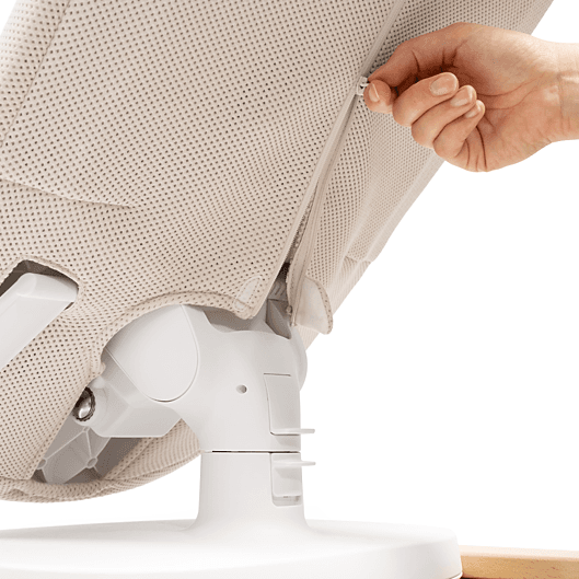 Easy Zipper removal shown at back of Stokke Yoga Lounger for fabric care and maintenance