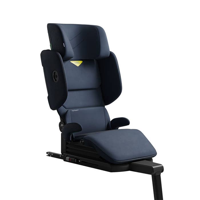 Axkid Up Booster Seat