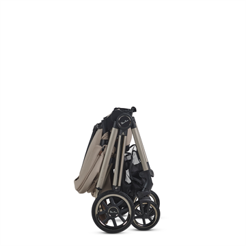 Silver Cross REEF 2 Stroller with Nuna Pipa Car Seat (Caviar) - Nurtured