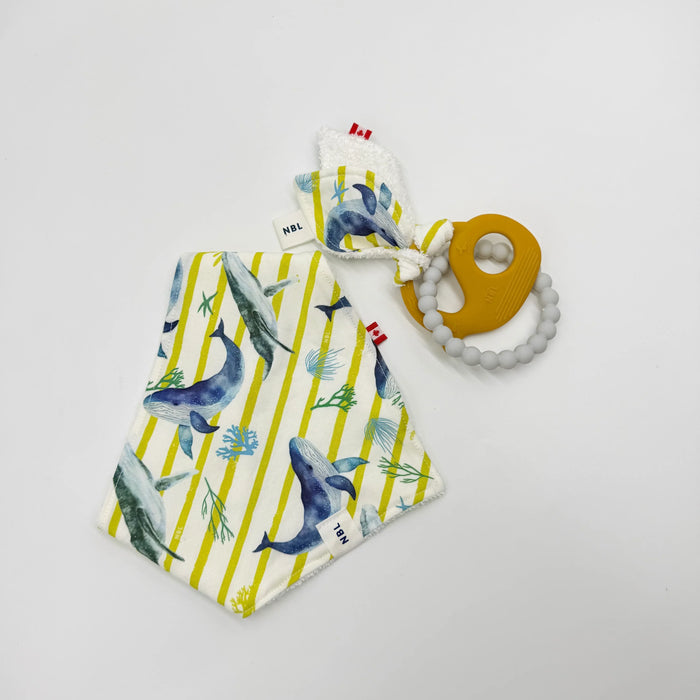 Newbornlander Bib and Teether Gift Set