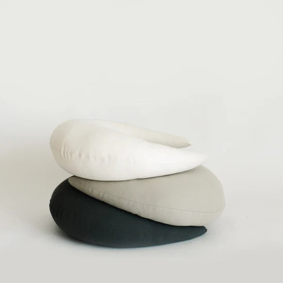 Snuggle Me Feeding Support Pillow - Nurtured