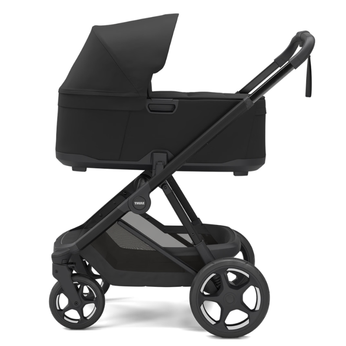 Thule Charm 2-in-1 Stroller and Bassinet Bundle